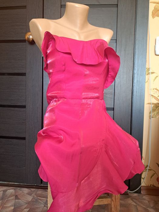 Платья коктельные