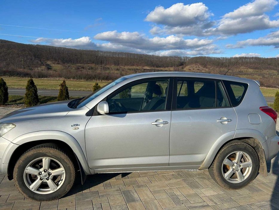 Toyota rav 4 III 4x4