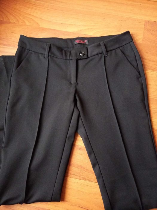 Дамски черен панталон тип пура