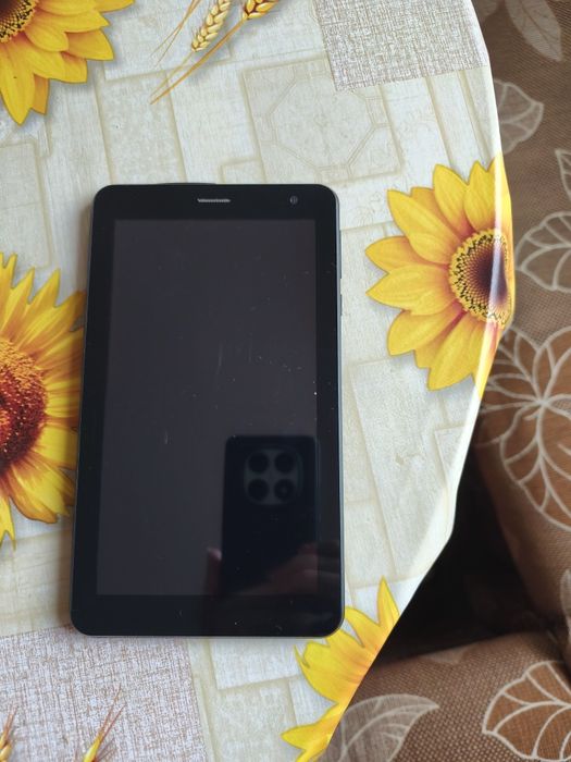 Таблет DIVA model QC7704GM