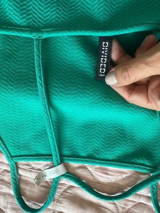 Продается крфточка calvin klien