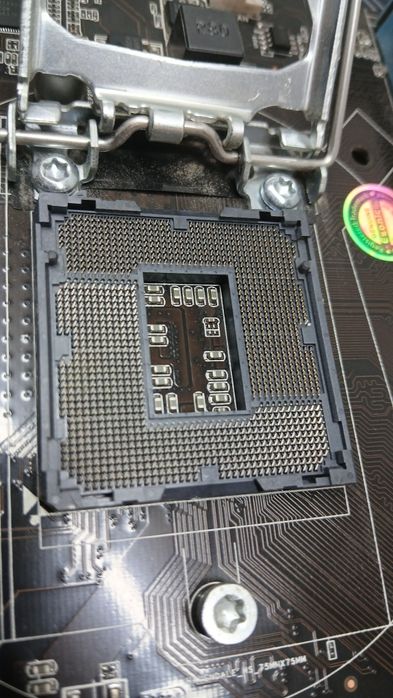 Компютер на запчасти