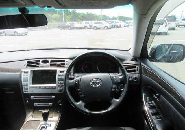 Toyota Crown Majesta UZS186 в разбор
