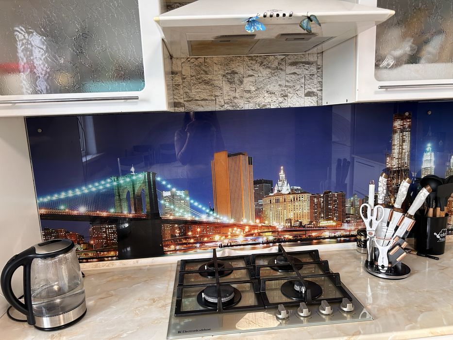 Продам кухню угловую.