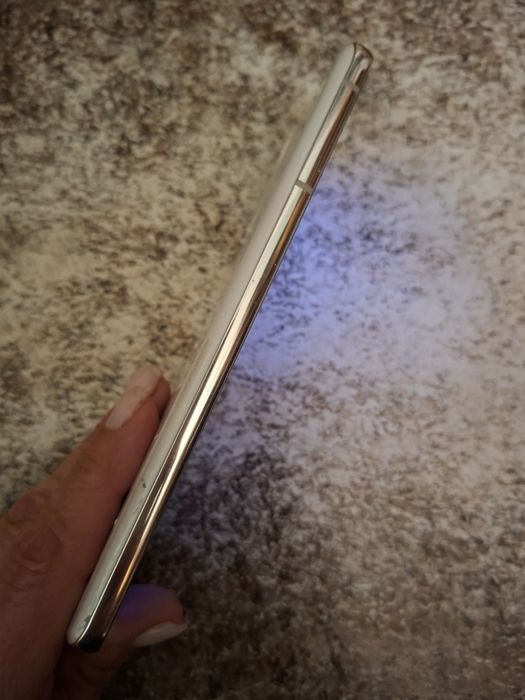 Продам Samsung S21, 128 гб.