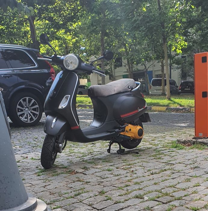 Piaggio Vespa LX 150