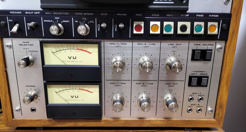 Akai GX 400D - magnetofon in stare excelenta - PRET SPECIAL!