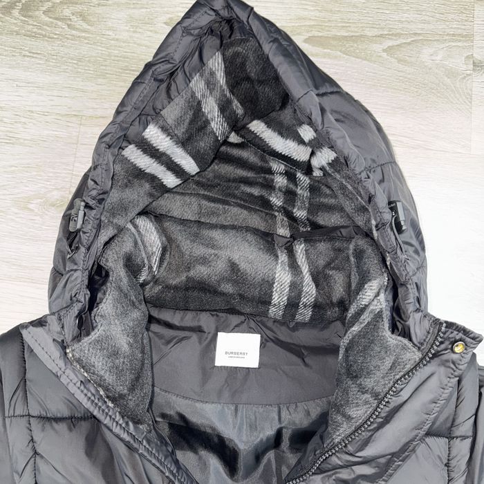 Пуховик Burberry