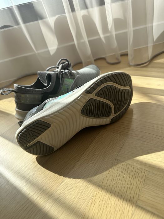 Маратонки New Balance