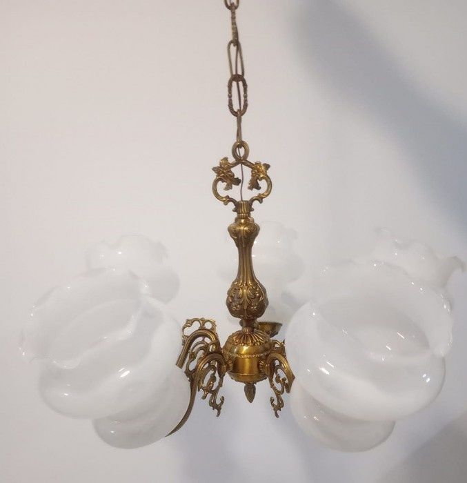 Spectaculos candelabru din bronz 5 brațe cu abajururi din sticla ,pies