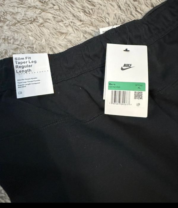 Nike tech fleece negri