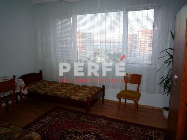 Дава се под наем Тристаен апартамент в Бургас, Център - 75 кв.м за 331.5 € - Снимка #3