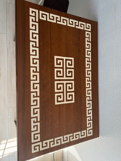 Продам кухонный стол 15 тыс