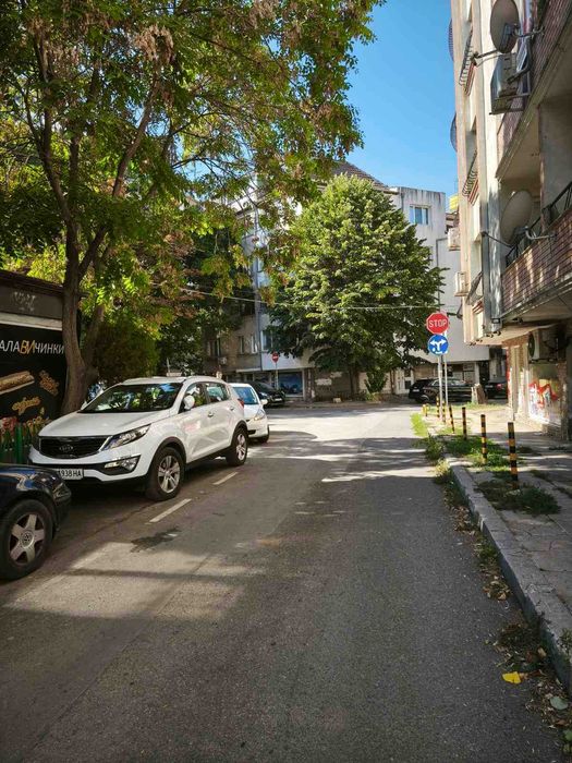 Помещение под наем, Лятно кино Тракия, Варна