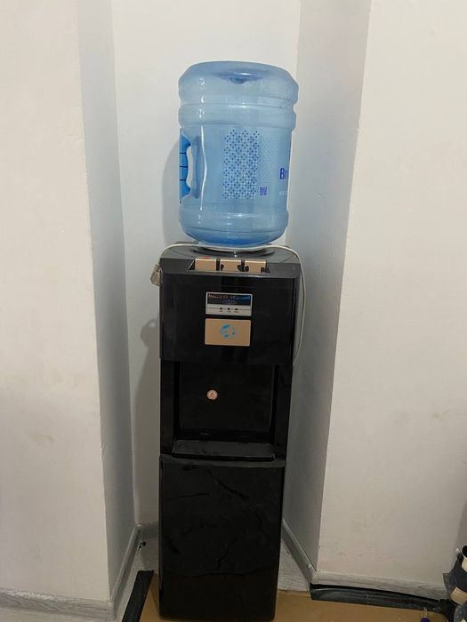 Bir qoʻl ishlatilgan