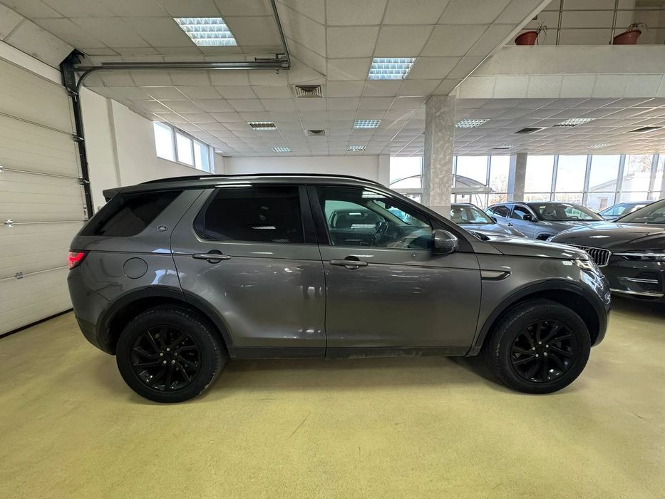 Land Rover Discovery 2016 diesel, 10.727 € — imagine 5