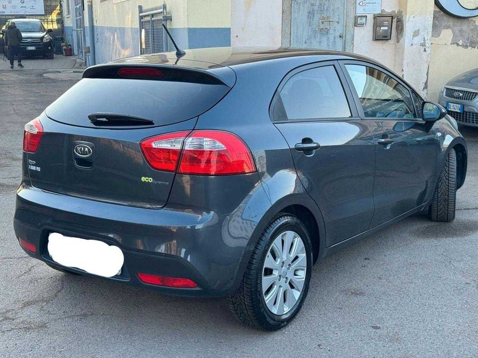 Kia Rio 1.4D на части