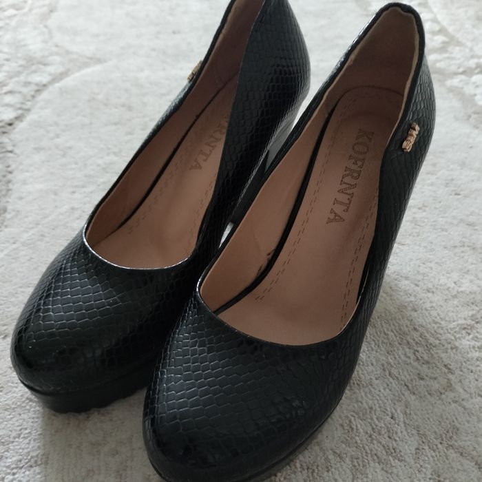 Продам туфли разного фасона