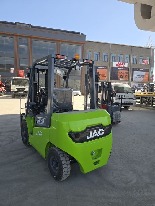 Электрический вилочный погрузчик Автокара Электр Кара "JAC" 2т 3м