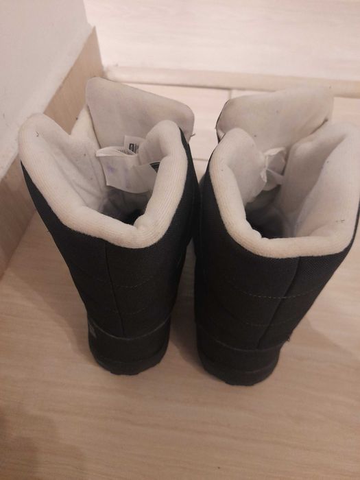 Vand cizme zapada QUECHUA copii - impermeabile, calduroase ,marimea 35