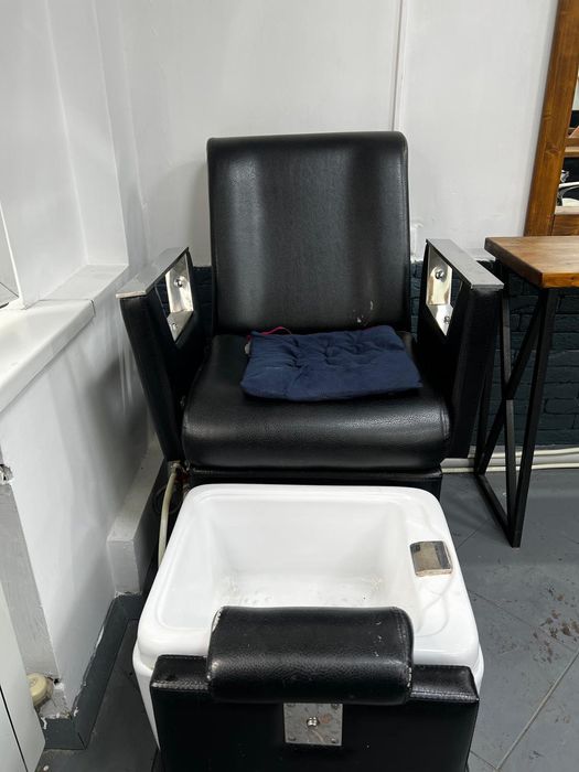 Педикюрный кресло