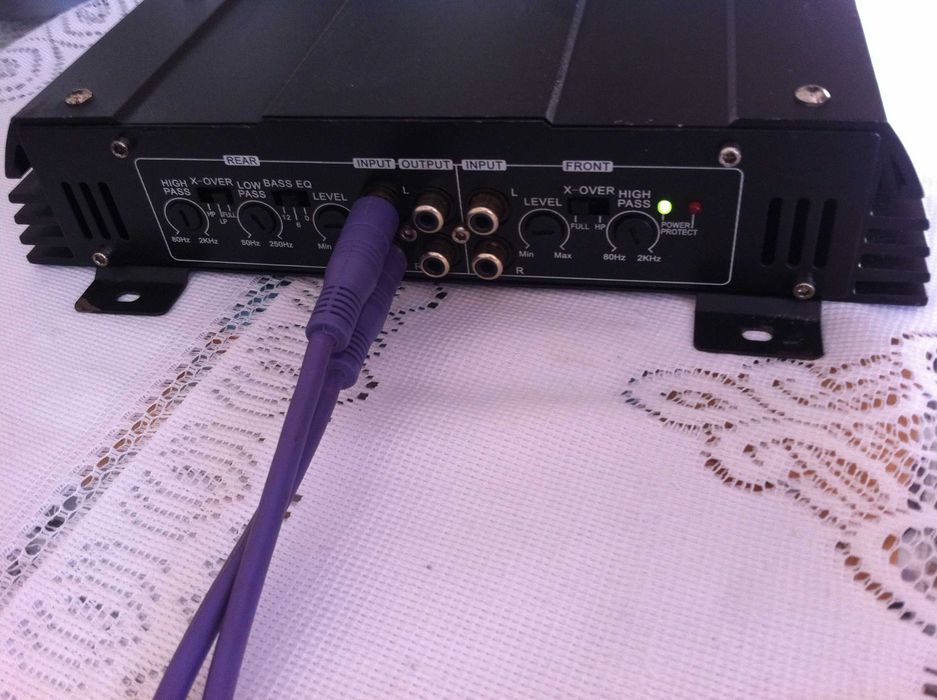 Amplificator Blaupunkt max800W/Renegade max 1100W/Sig. ANL125A (statie