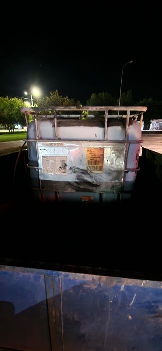 Продпм ёмкасть под воду