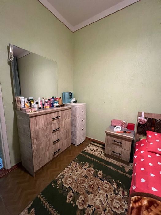 Квартира на Мирабад -Электроаппарат 2/3/5 общ пл 60м  ,2 балкона