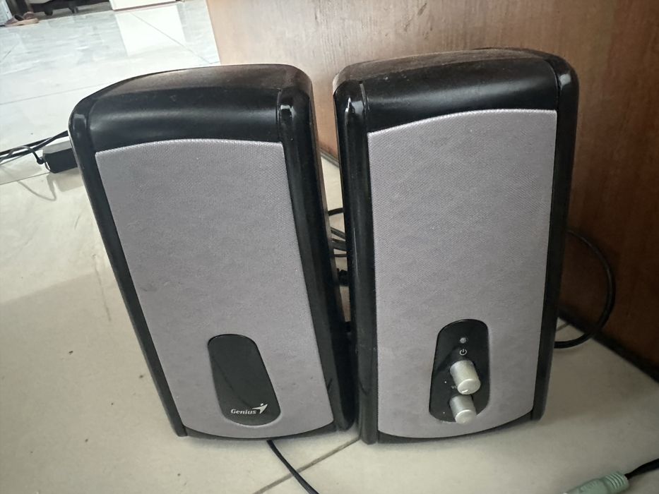 Компьютерные колонки Genius SP-S110 / Колонки для ПК