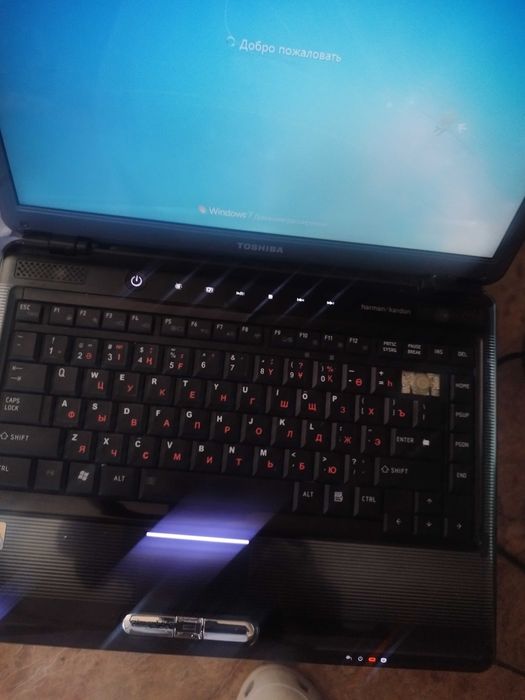 Ноутбук Toshiba 15.6 " win 7