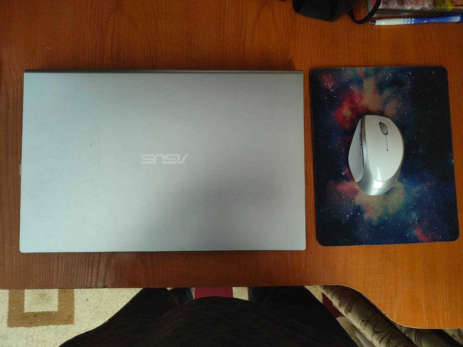 ASUS Vivobook 15 X515JA 15,6 дюйма — Intel® Core™ i7, серебристый