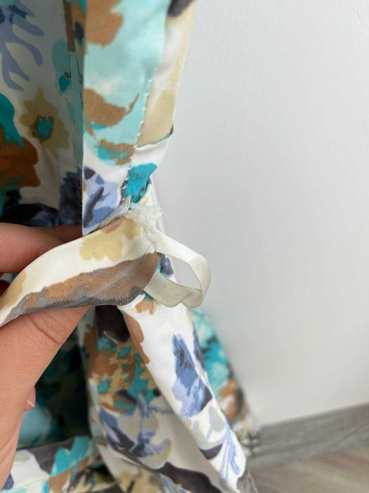 Дълга официална рокля в тъмно син цвят