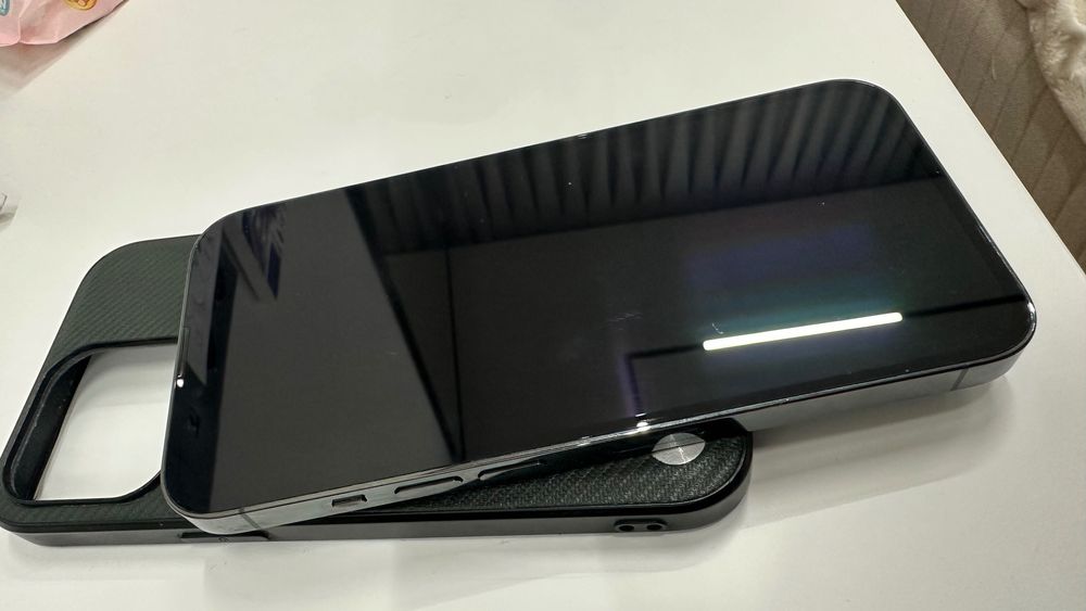 iPhone 13 Pro зеленый