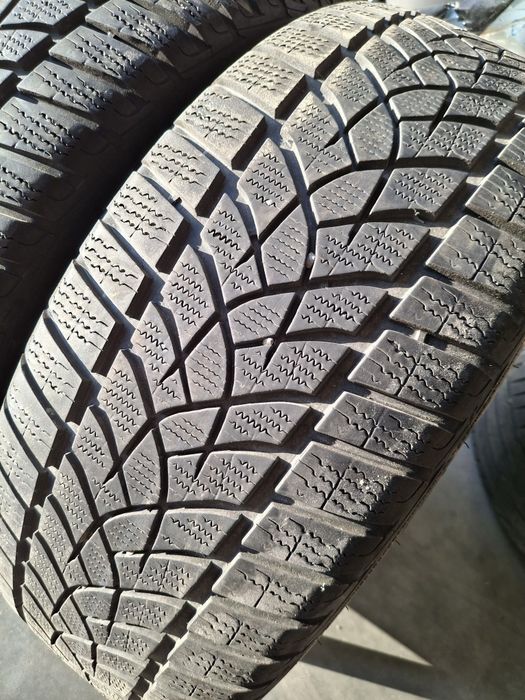 2 Anvelope M+S 235 50 r19 Goodyear