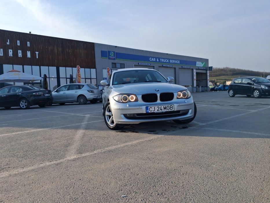 Vând BMW seria 1 /trapă/navigatie