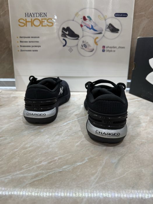 Under Armour номер 36,5