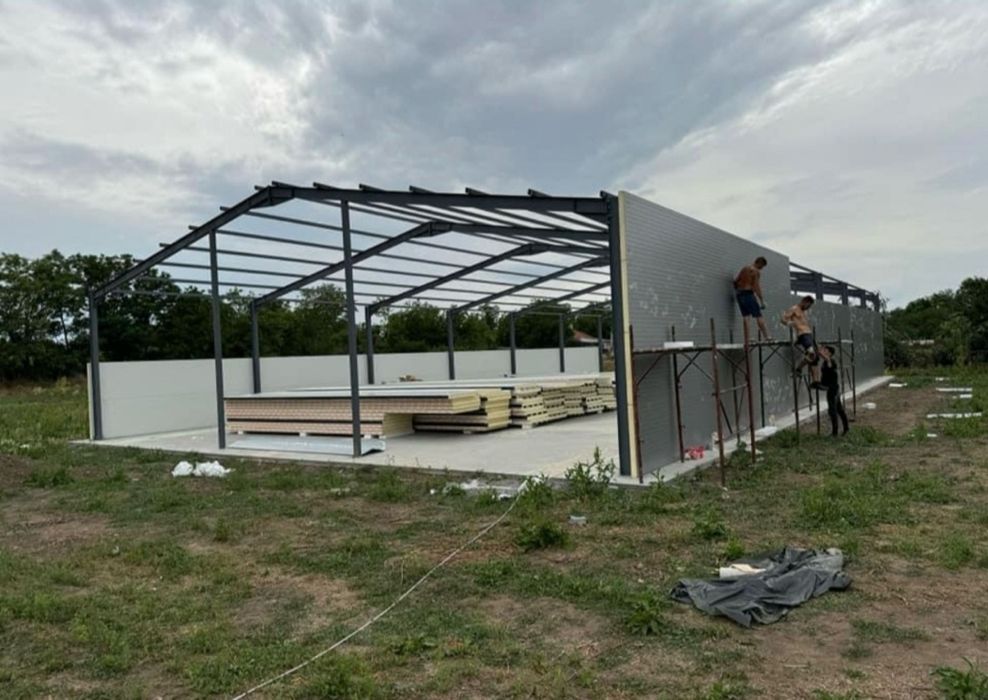 Vând structura metalica 12x8x4 la 3500€