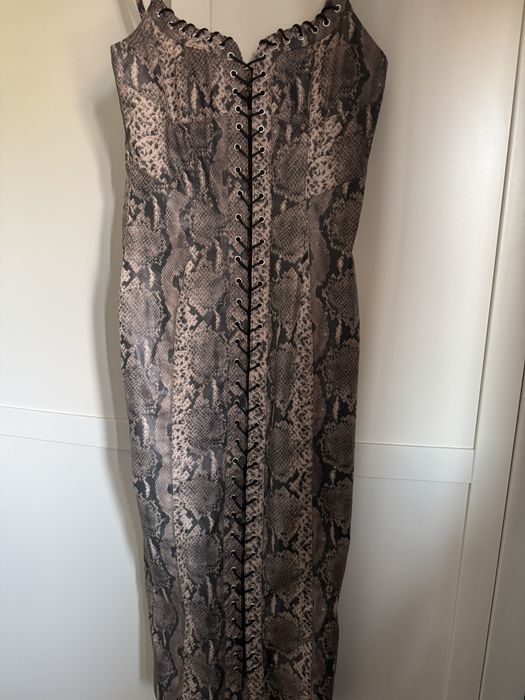 Rochie dama model deosebit