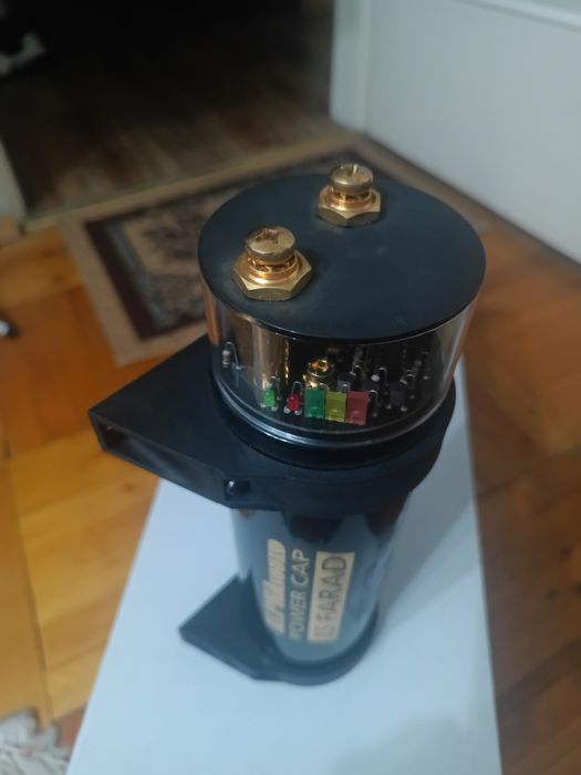 Кондензатор за автомобилно аудио озвучаване