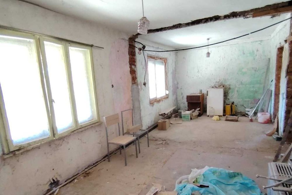 Къща в близост до Дунав и Искър област Плевен.