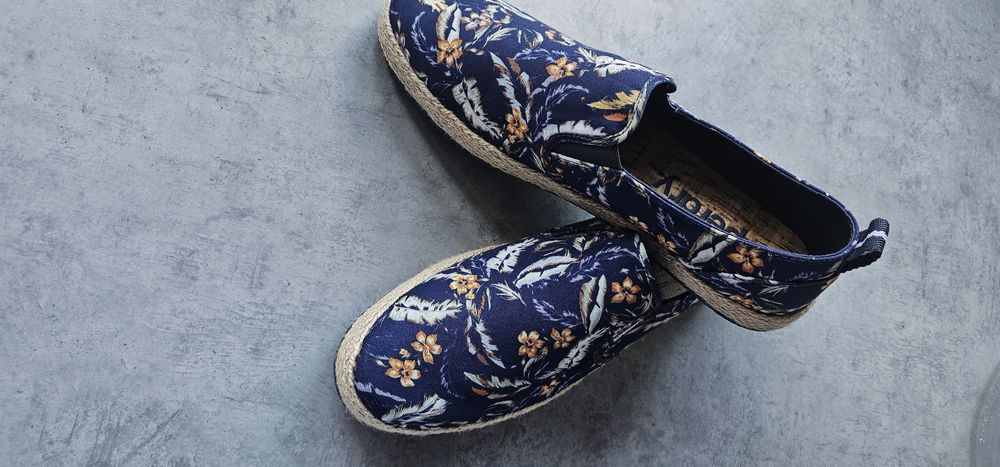 Espadrile slip-on de vara , noi