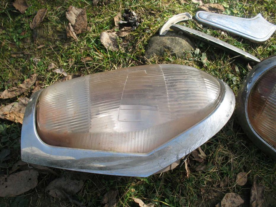 Mercedes W111/W115- оригинални брони и фарове.