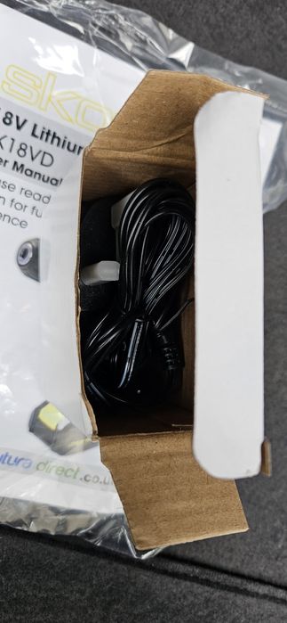 Акумулаторна бормашина Skotek 18V