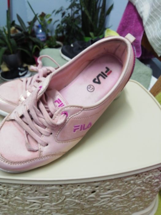 Кожени обувчици    FILA