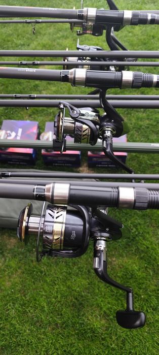 Set 4 Lansete 3,90m,4 Mulinete Tambur 12000,11 Rulmenți,Rod Pod Echipat+ 4 Role fir