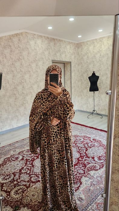 Намазник. Абая. Платье для умры