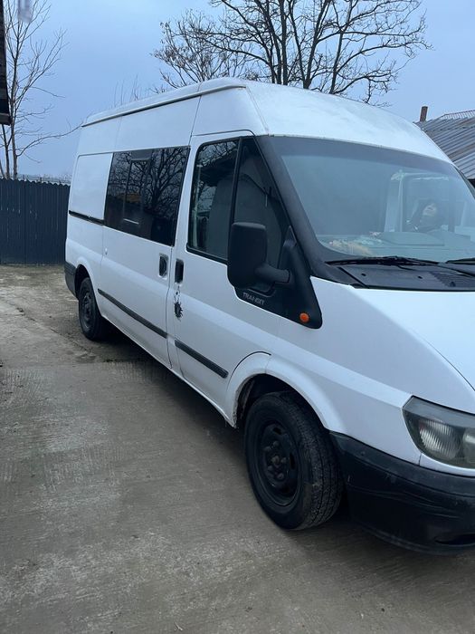 Vând Ford Transit 5+1