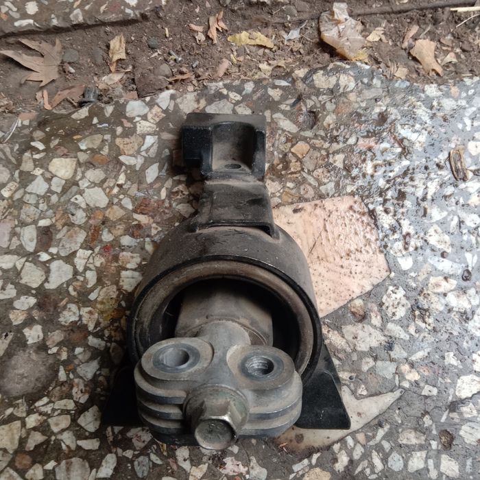 Продам подушки на ласетти 1.8