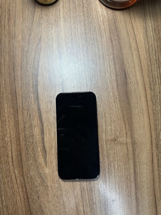 Iphone 16 pro baterie 100%