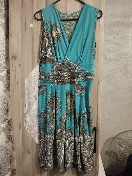 Продаются платья